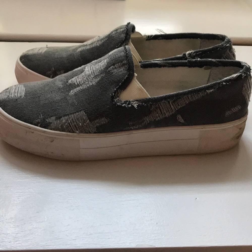 Platform Slipons - Picture 2 of 4